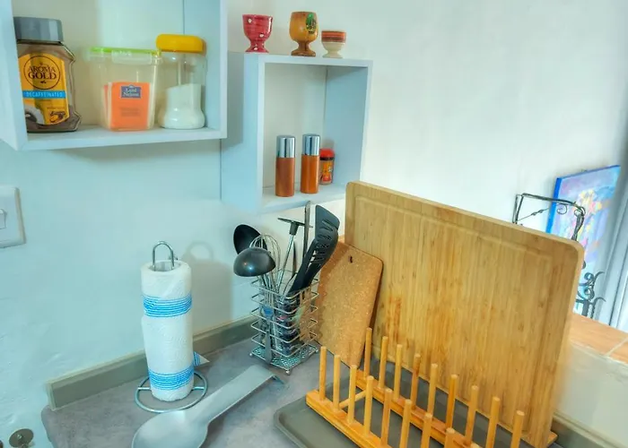 Charming 3 Storey In Centre, Ngri1-1 *