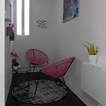 Charming 3 Storey In Centre, Ngri1-1 Appartement *