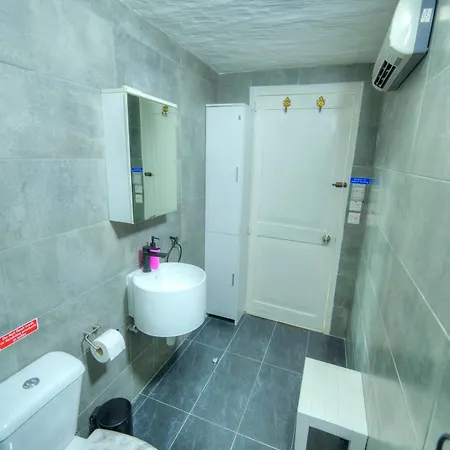 Charming 3 Storey In Centre, Ngri1-1 Valletta