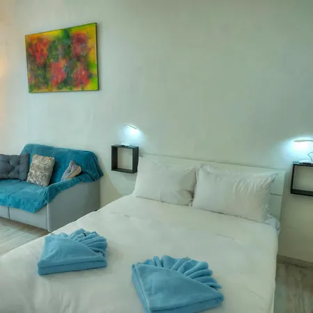 Appartement Charming 3 Storey In Centre, Ngri1-1 *